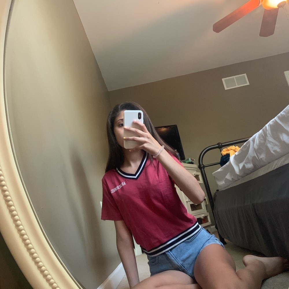 NWT Abercrombie Crop top